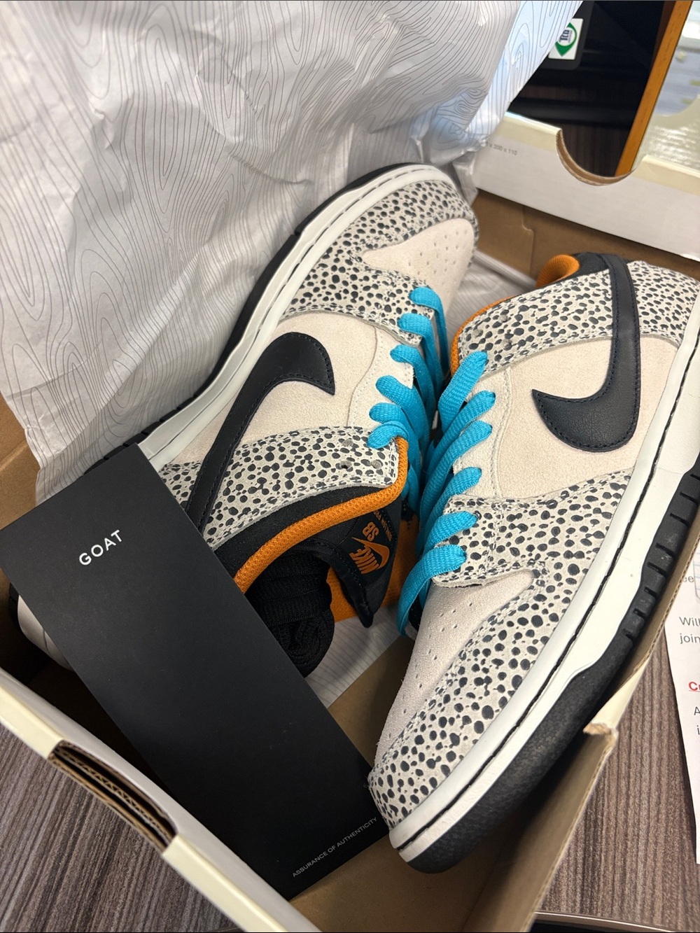 Nike SB Dunk Low Pro Electric Olympic Safari women’s Size 10